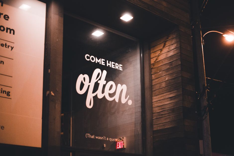 Vinyl Lettering Printing | Custom Decals & Signage | SW19